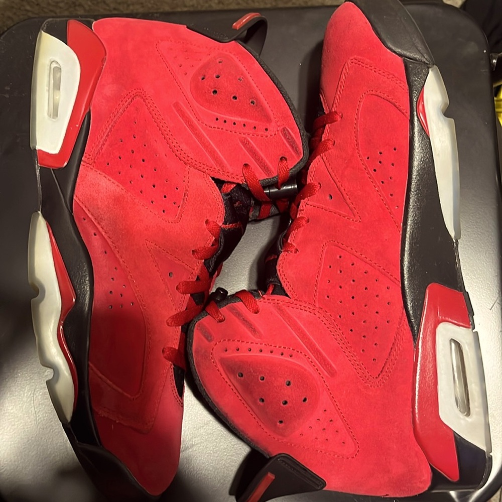 Air Jordan 6 Retro 🔴⚫️